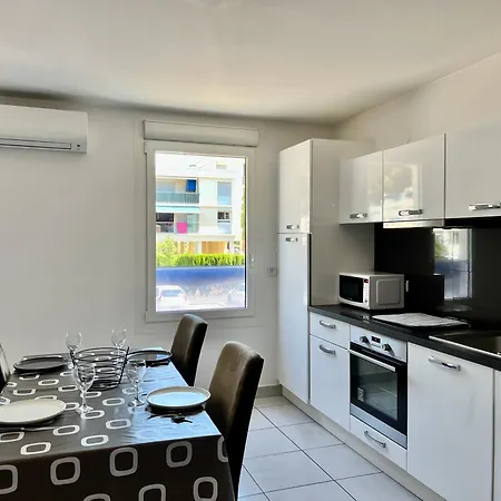 Apartment La Riviera A Cinq Minutes Des Plages Centre-ville De Motte